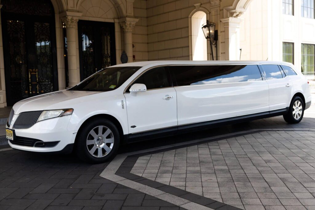 Lincoln MKT Stretch Limo White