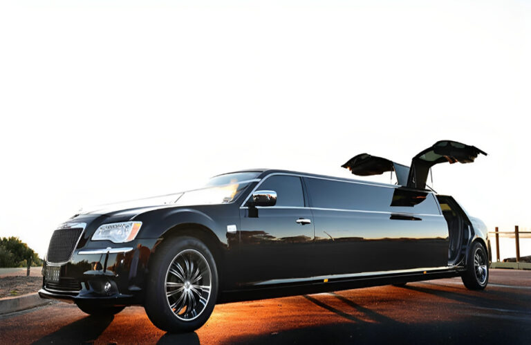 Why You Should Rent New Year's Eve Limousine Rental Service